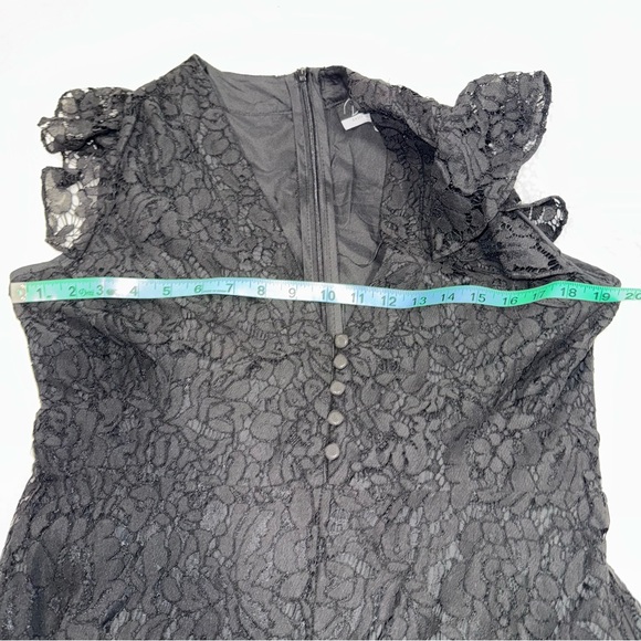 Dalia Macphee Lace Maxi Dress - Picture 9 of 11